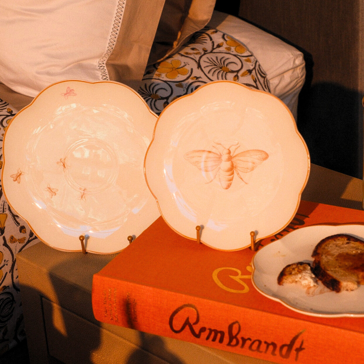 Bumble Voyage Scalloped Dinner Plate - Set of 4