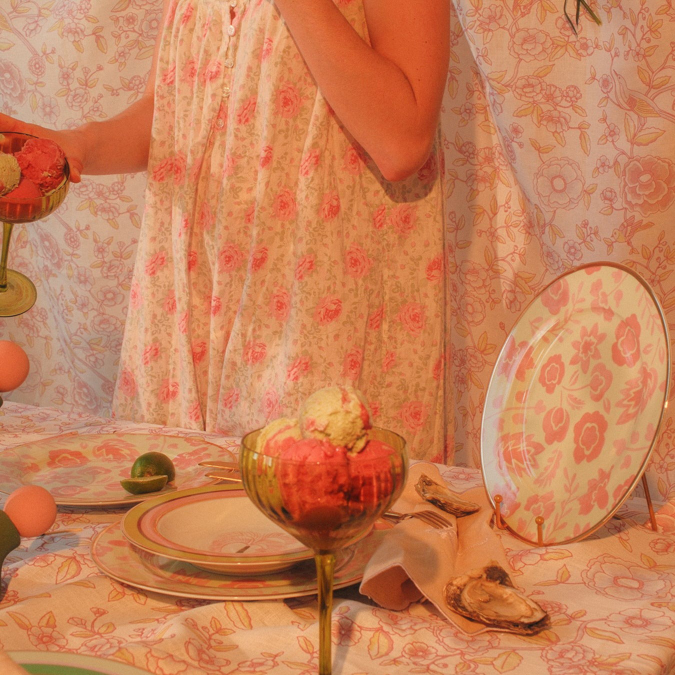 Pistachio & Lychee Leaf Dinner Plate - Set of 4