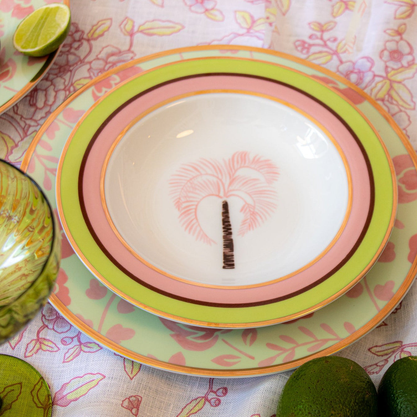 Pistachio & Lychee Palm Soup Bowl - Set of 4