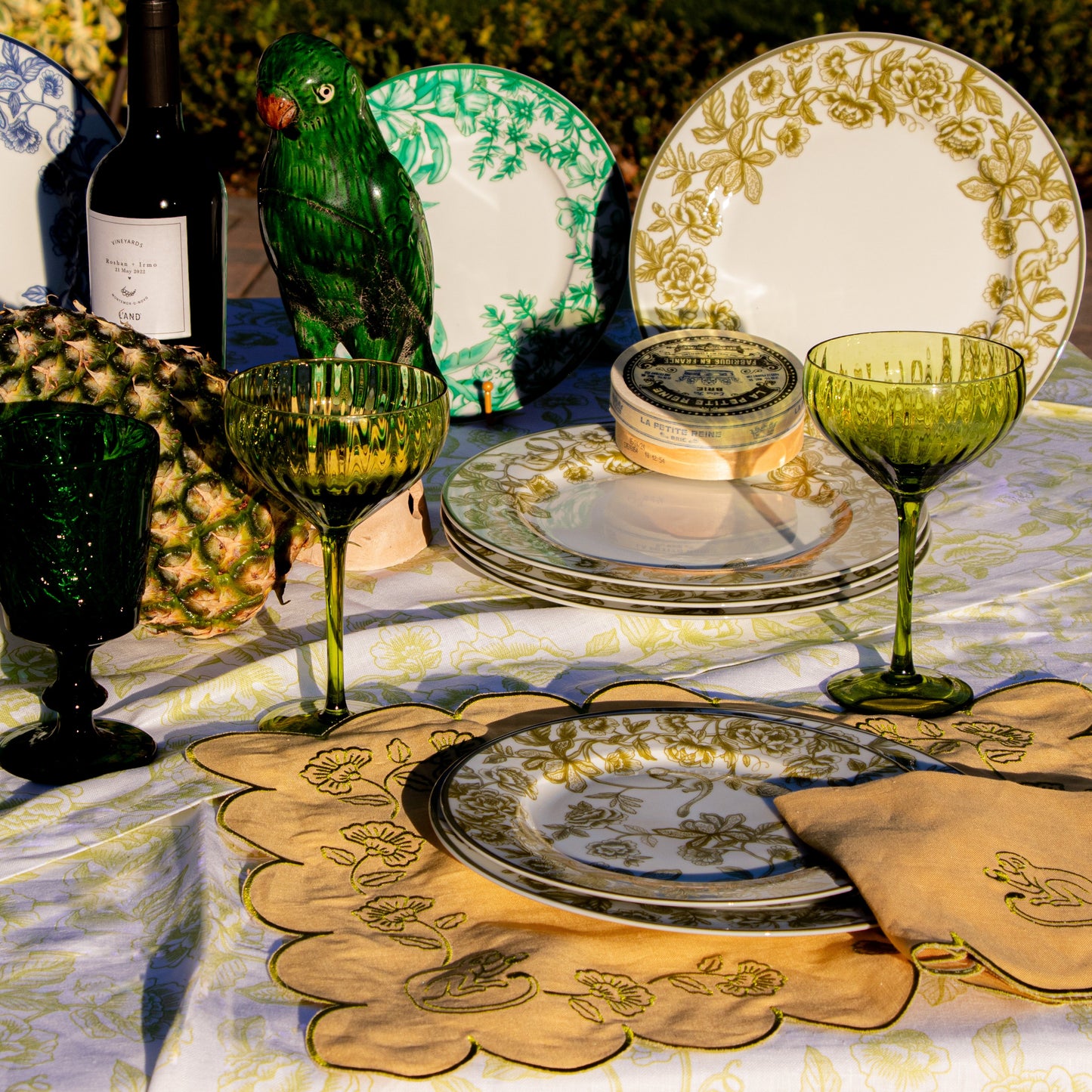 Verde Voyager Parrot